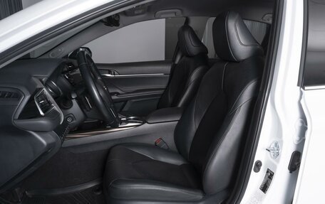 Toyota Camry, 2020 год, 3 922 000 рублей, 10 фотография