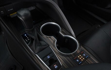 Toyota Camry, 2020 год, 3 922 000 рублей, 12 фотография