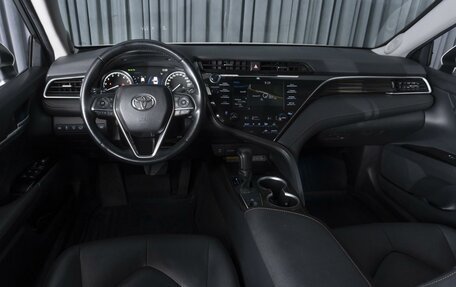 Toyota Camry, 2020 год, 3 922 000 рублей, 6 фотография