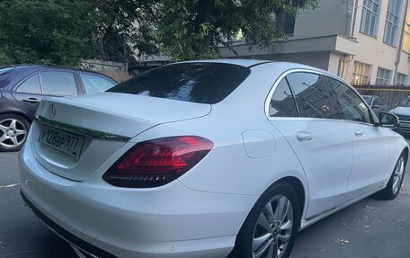 Mercedes-Benz C-Класс, 2019 год, 2 600 000 рублей, 22 фотография