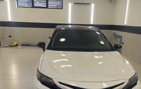 Toyota Camry, 2022 год, 3 700 000 рублей, 1 фотография