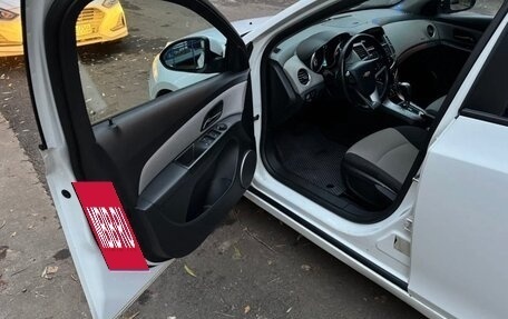 Chevrolet Cruze II, 2012 год, 600 000 рублей, 9 фотография