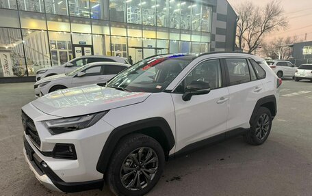 Toyota RAV4, 2025 год, 4 050 000 рублей, 9 фотография