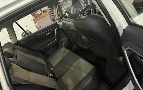 Toyota RAV4, 2025 год, 4 050 000 рублей, 8 фотография