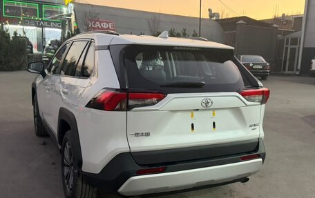 Toyota RAV4, 2025 год, 4 050 000 рублей, 5 фотография