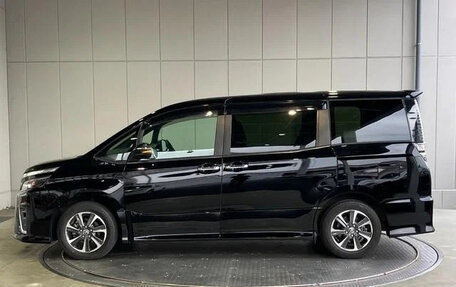 Toyota Voxy III, 2021 год, 1 998 027 рублей, 8 фотография