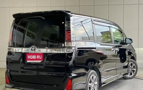 Toyota Voxy III, 2021 год, 1 998 027 рублей, 5 фотография