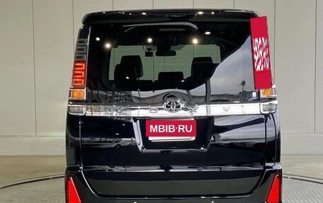 Toyota Voxy III, 2021 год, 1 998 027 рублей, 6 фотография