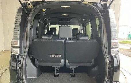 Toyota Voxy III, 2021 год, 1 998 027 рублей, 24 фотография