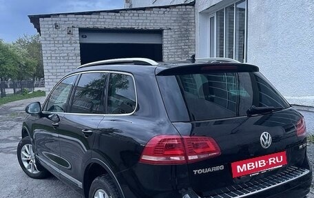 Volkswagen Touareg III, 2013 год, 2 380 000 рублей, 2 фотография