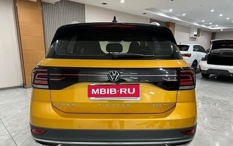 Volkswagen T-Cross I, 2021 год, 1 350 000 рублей, 5 фотография