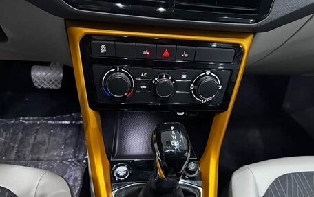 Volkswagen T-Cross I, 2021 год, 1 350 000 рублей, 16 фотография