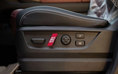 Infiniti QX80, 2025 год, 17 050 000 рублей, 13 фотография