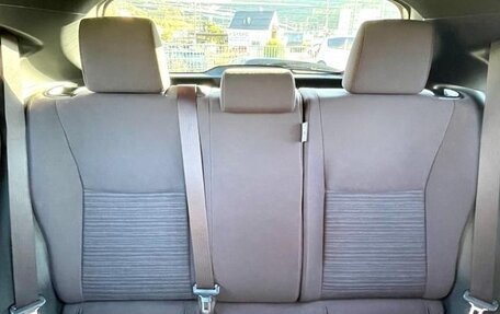 Toyota Yaris, 2022 год, 1 350 010 рублей, 6 фотография