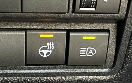 Toyota Yaris, 2022 год, 1 350 010 рублей, 11 фотография