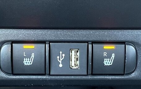 Toyota Yaris, 2022 год, 1 350 010 рублей, 12 фотография