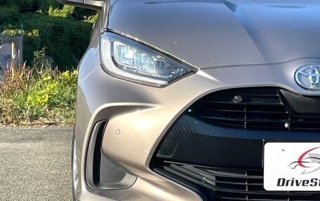 Toyota Yaris, 2022 год, 1 350 010 рублей, 26 фотография