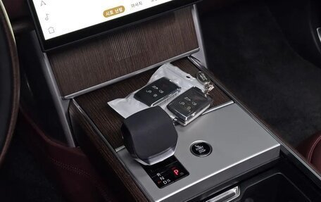 Land Rover Range Rover IV рестайлинг, 2024 год, 19 600 000 рублей, 11 фотография