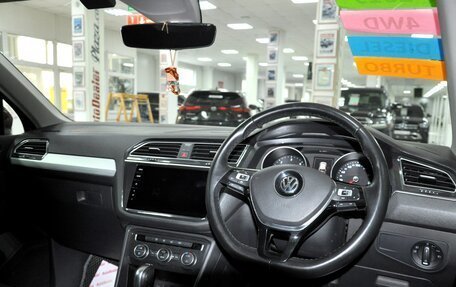 Volkswagen Tiguan II, 2019 год, 2 349 000 рублей, 5 фотография