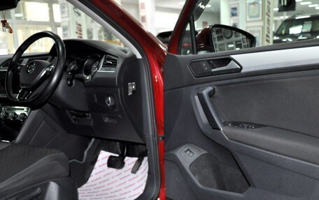 Volkswagen Tiguan II, 2019 год, 2 349 000 рублей, 9 фотография