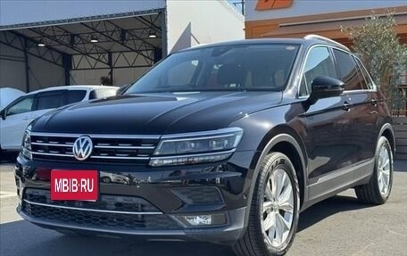 Volkswagen Tiguan II, 2019 год, 1 320 000 рублей, 1 фотография