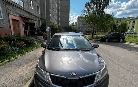 KIA Rio III рестайлинг, 2013 год, 900 000 рублей, 4 фотография