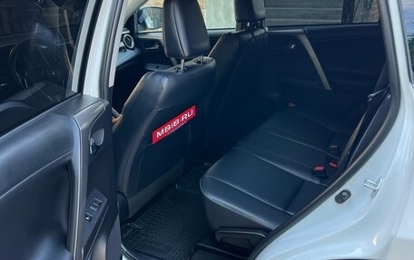 Toyota RAV4, 2019 год, 3 750 000 рублей, 6 фотография