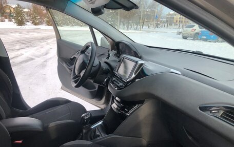 Peugeot 208 II, 2013 год, 365 000 рублей, 7 фотография