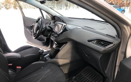 Peugeot 208 II, 2013 год, 365 000 рублей, 9 фотография