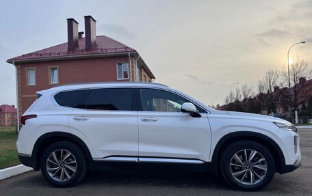Hyundai Santa Fe III рестайлинг, 2018 год, 2 850 000 рублей, 3 фотография