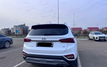 Hyundai Santa Fe III рестайлинг, 2018 год, 2 850 000 рублей, 5 фотография