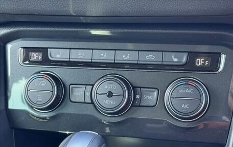 Volkswagen Tiguan II, 2019 год, 1 320 000 рублей, 9 фотография