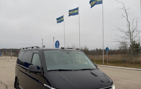 Volkswagen Multivan T6 рестайлинг, 2020 год, 4 700 000 рублей, 1 фотография