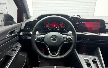 Volkswagen Golf VIII, 2022 год, 1 780 111 рублей, 14 фотография