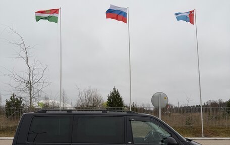 Volkswagen Multivan T6 рестайлинг, 2020 год, 4 700 000 рублей, 5 фотография