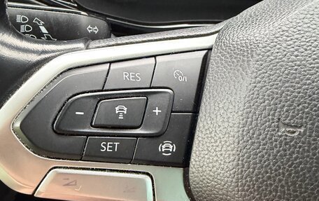 Volkswagen Multivan T6 рестайлинг, 2020 год, 4 700 000 рублей, 11 фотография