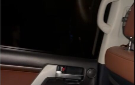 Toyota Land Cruiser 200, 2016 год, 6 500 000 рублей, 1 фотография