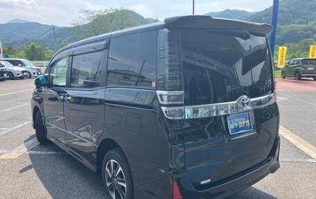 Toyota Voxy III, 2020 год, 2 270 069 рублей, 7 фотография