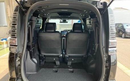 Toyota Voxy III, 2020 год, 2 270 069 рублей, 9 фотография