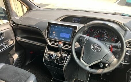 Toyota Voxy III, 2020 год, 2 270 069 рублей, 14 фотография
