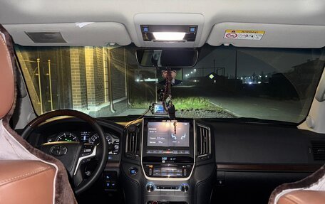 Toyota Land Cruiser 200, 2016 год, 6 500 000 рублей, 3 фотография