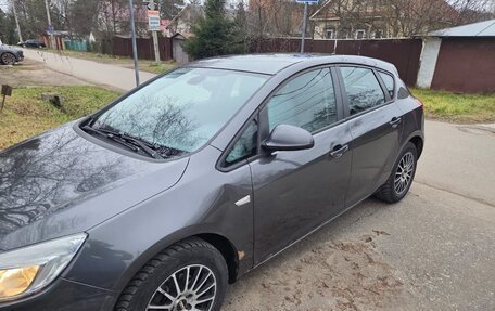 Opel Astra J, 2010 год, 580 000 рублей, 3 фотография