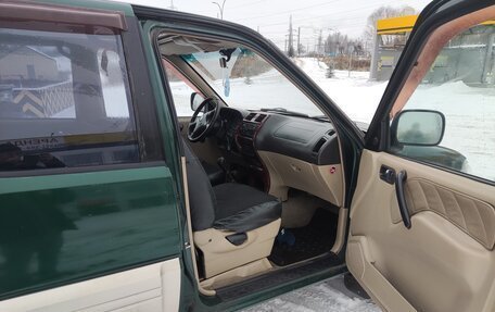 Nissan Terrano II рестайлинг, 2001 год, 530 000 рублей, 10 фотография