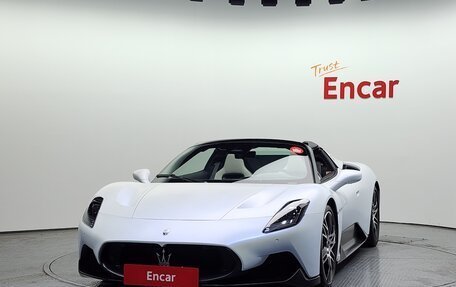 Maserati MC20, 2023 год, 27 170 000 рублей, 2 фотография
