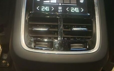 Volvo XC90 II рестайлинг, 2015 год, 2 950 000 рублей, 13 фотография