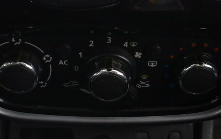 Renault Duster I рестайлинг, 2012 год, 699 000 рублей, 17 фотография