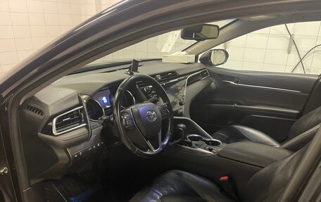 Toyota Camry, 2018 год, 2 500 000 рублей, 6 фотография