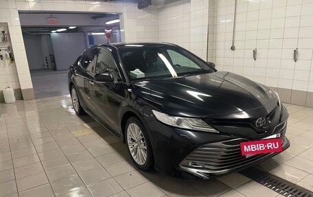 Toyota Camry, 2018 год, 2 500 000 рублей, 2 фотография