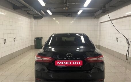 Toyota Camry, 2018 год, 2 500 000 рублей, 5 фотография