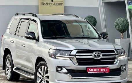 Toyota Land Cruiser 200, 2019 год, 7 650 000 рублей, 1 фотография